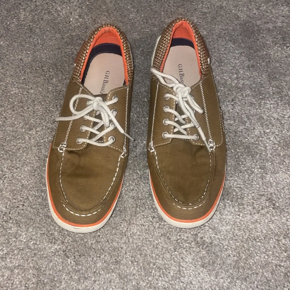 Bass Pro Shops Tan Boat Shoes Comfortable Lace-Up Design size 10